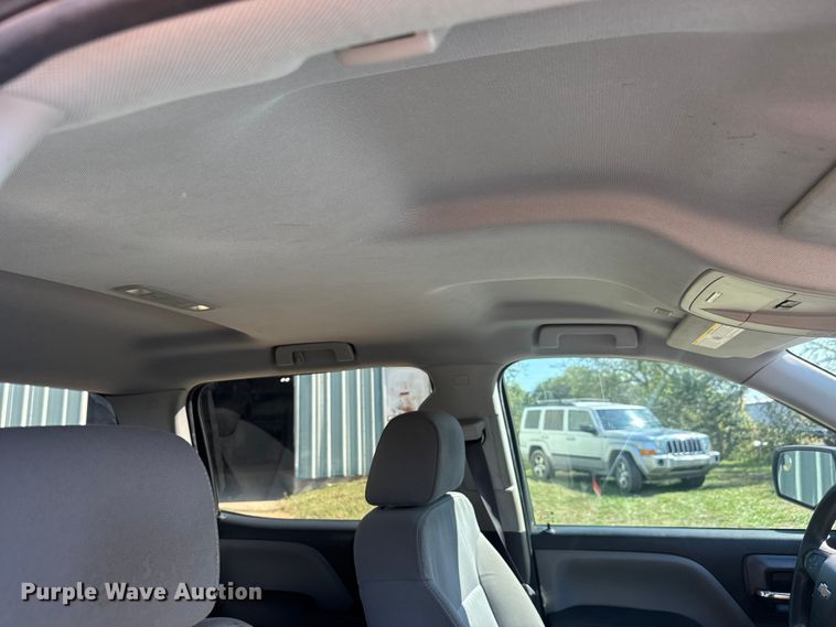 image for item EM8437 2017 Chevrolet Silverado 1500 Crew Cab pickup truck