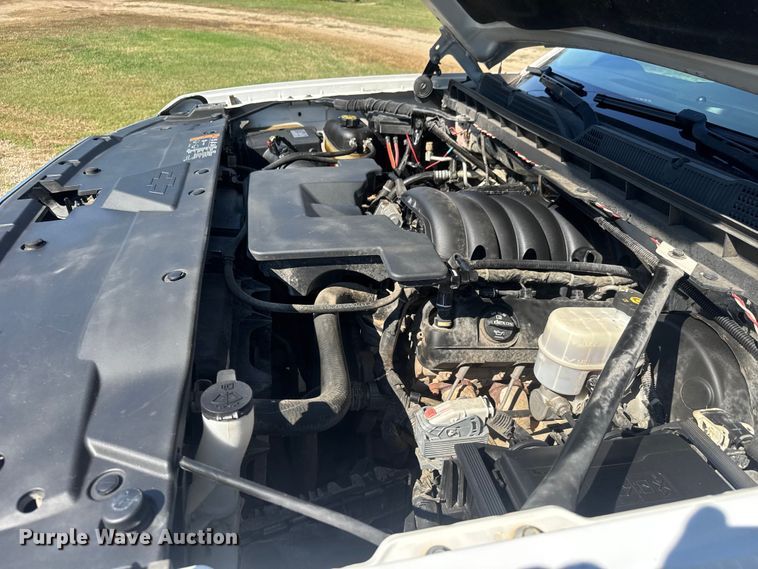 image for item EM8437 2017 Chevrolet Silverado 1500 Crew Cab pickup truck