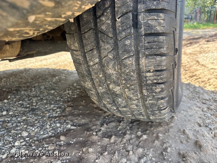 image for item EM8437 2017 Chevrolet Silverado 1500 Crew Cab pickup truck