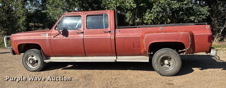 image for item EM8439 1980 Chevrolet K30 Scottsdale Trailering Special Crew Cab pickup truck