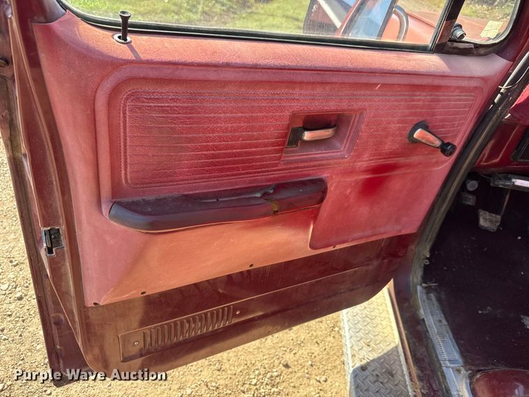 image for item EM8439 1980 Chevrolet K30 Scottsdale Trailering Special Crew Cab pickup truck