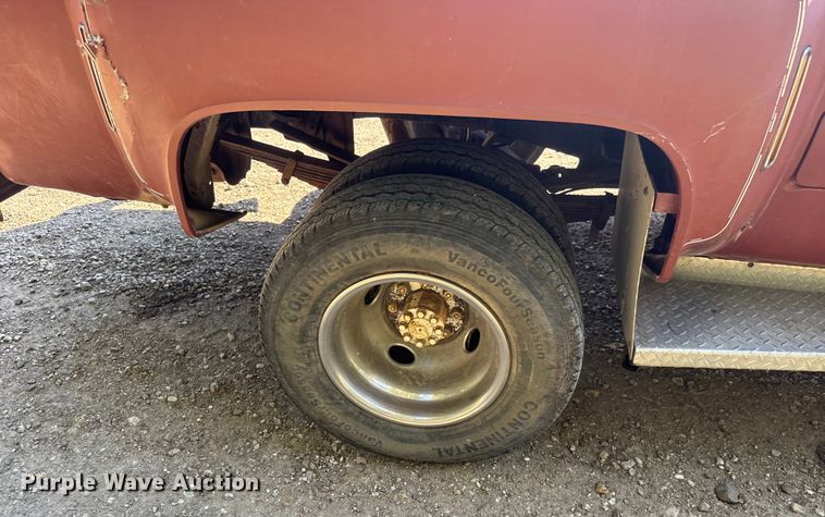 image for item EM8439 1980 Chevrolet K30 Scottsdale Trailering Special Crew Cab pickup truck