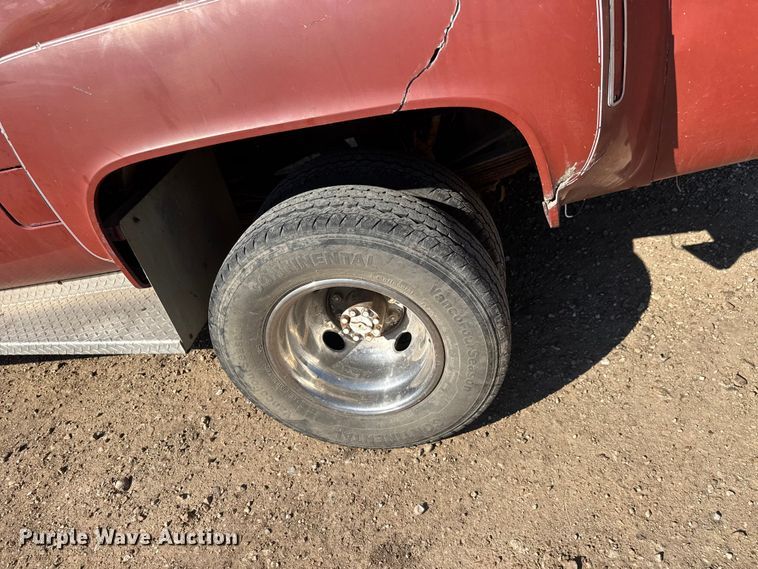 image for item EM8439 1980 Chevrolet K30 Scottsdale Trailering Special Crew Cab pickup truck