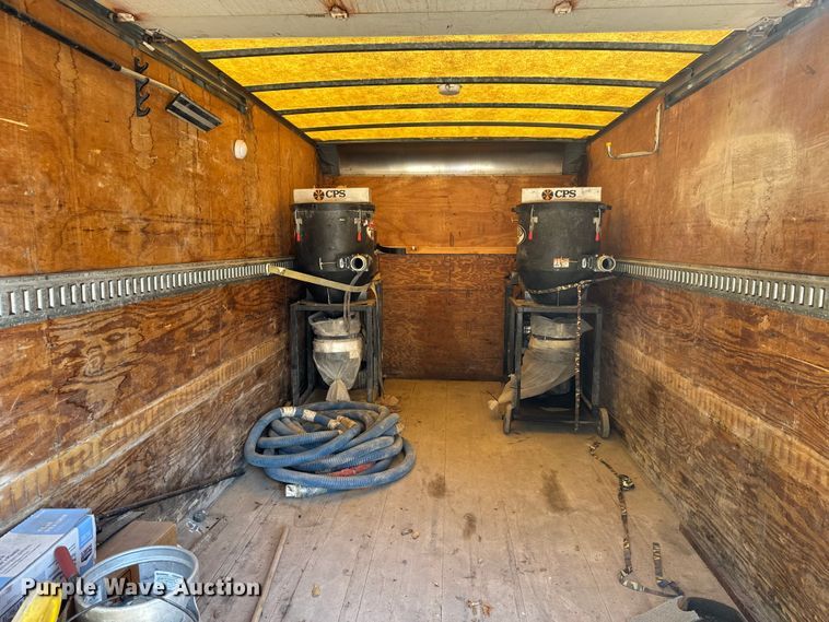 image for item EM8444 2007 Mitsubishi Fuso Fuso FE84D box truck