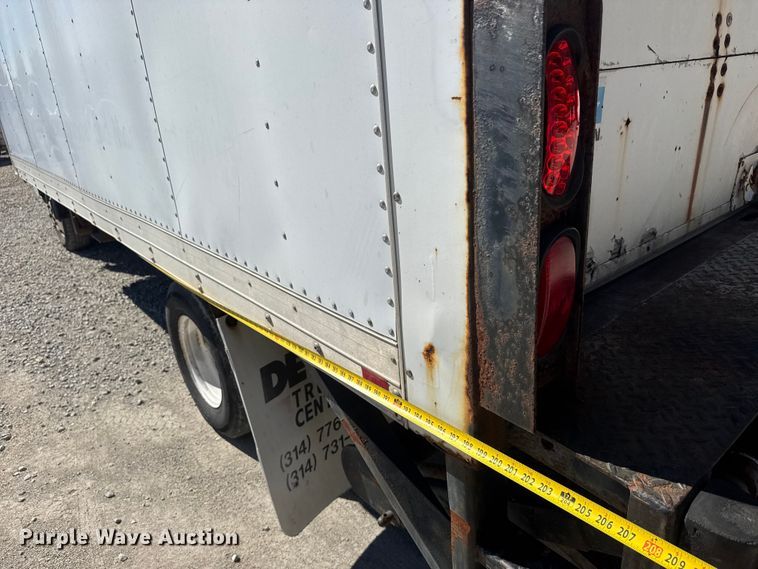 image for item EM8444 2007 Mitsubishi Fuso Fuso FE84D box truck