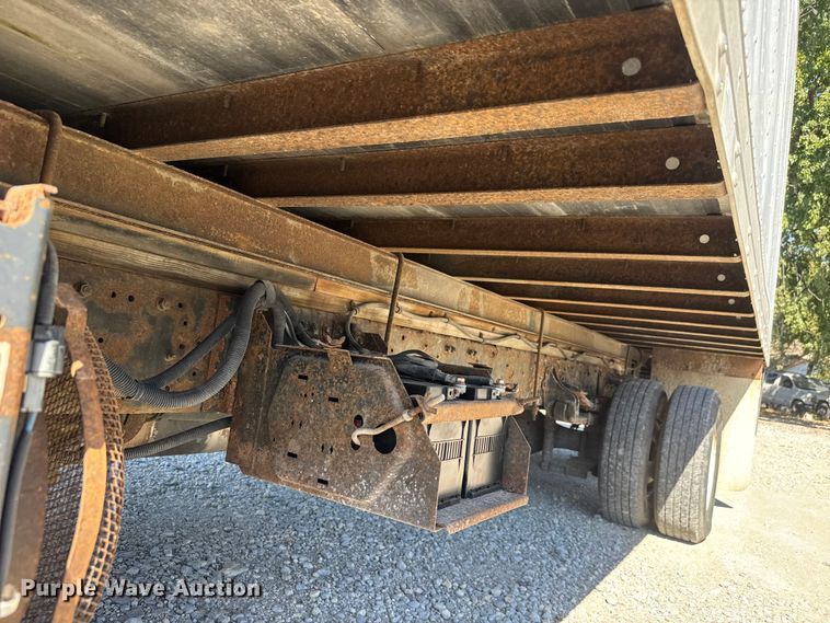 image for item EM8444 2007 Mitsubishi Fuso Fuso FE84D box truck