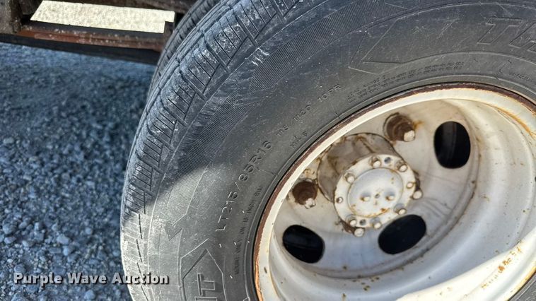 image for item EM8444 2007 Mitsubishi Fuso Fuso FE84D box truck