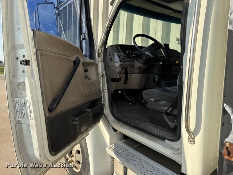 image for item EM8448 2003 Sterling Acterra paper shredder truck