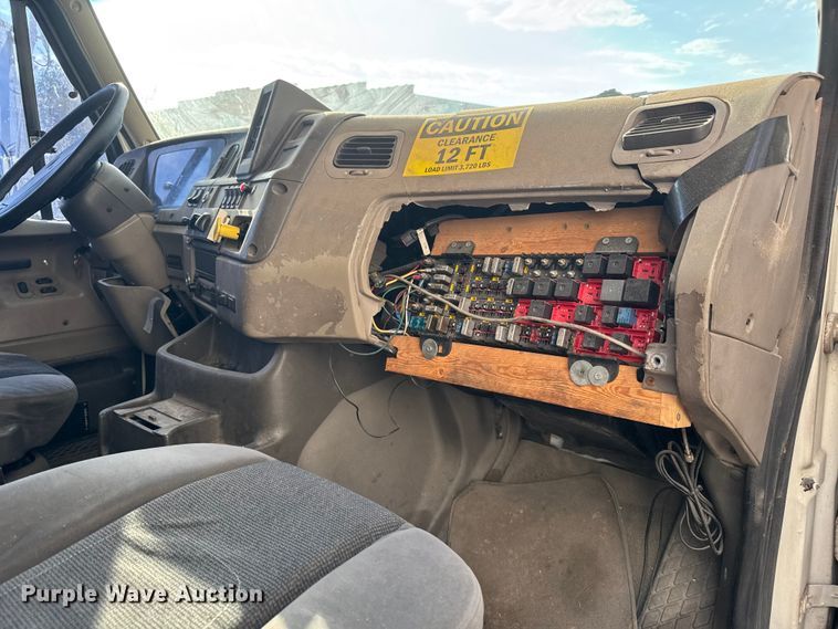 image for item EM8448 2003 Sterling Acterra paper shredder truck