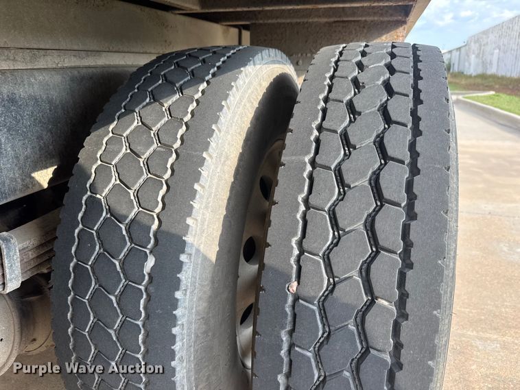 image for item EM8448 2003 Sterling Acterra paper shredder truck