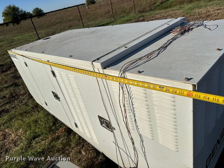 image for item EM8454 2009 Generac  114708400100 generator