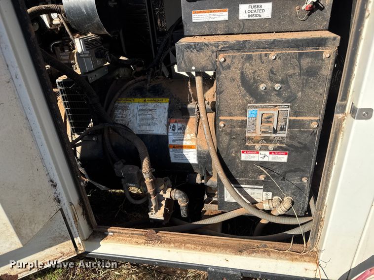 image for item EM8454 2009 Generac  114708400100 generator