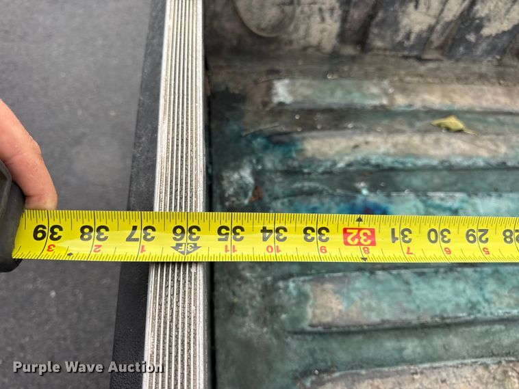 image for item EN0528 2012 Cushman Refresher 1200 utility vehicle