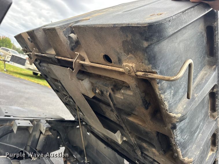 image for item EN0528 2012 Cushman Refresher 1200 utility vehicle