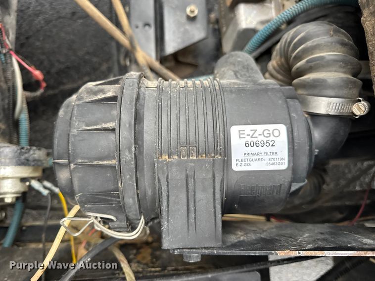 image for item EN0528 2012 Cushman Refresher 1200 utility vehicle