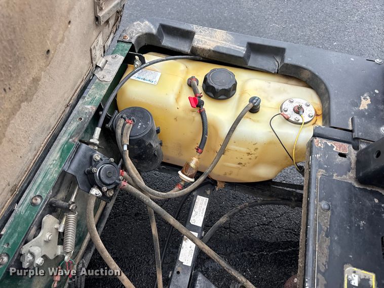 image for item EN0528 2012 Cushman Refresher 1200 utility vehicle