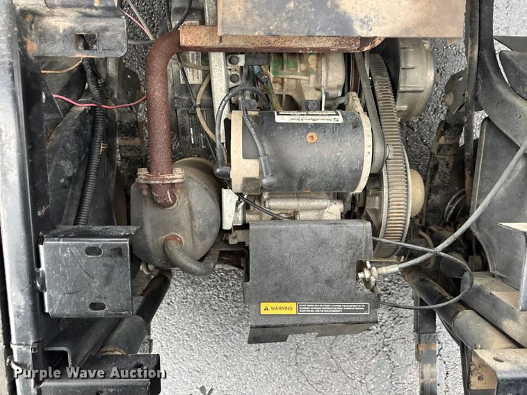 image for item EN0528 2012 Cushman Refresher 1200 utility vehicle