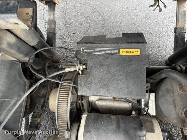 image for item EN0528 2012 Cushman Refresher 1200 utility vehicle