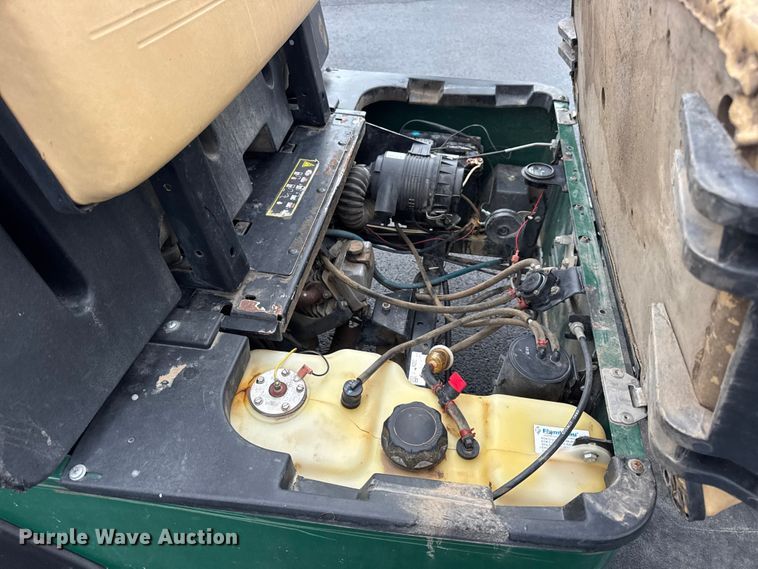 image for item EN0528 2012 Cushman Refresher 1200 utility vehicle