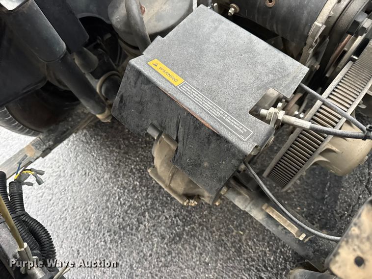 image for item EN0528 2012 Cushman Refresher 1200 utility vehicle