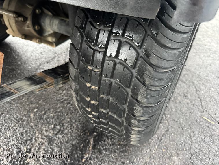 image for item EN0528 2012 Cushman Refresher 1200 utility vehicle