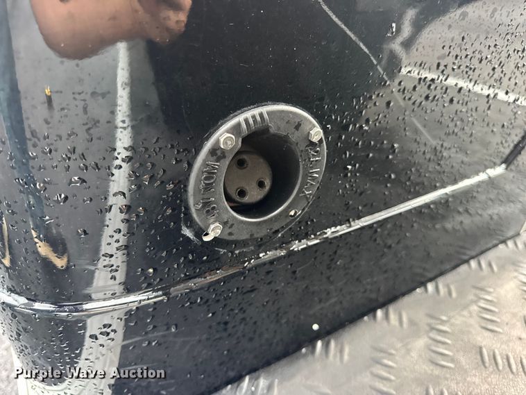 image for item EN0529 2016 Star EV golf cart