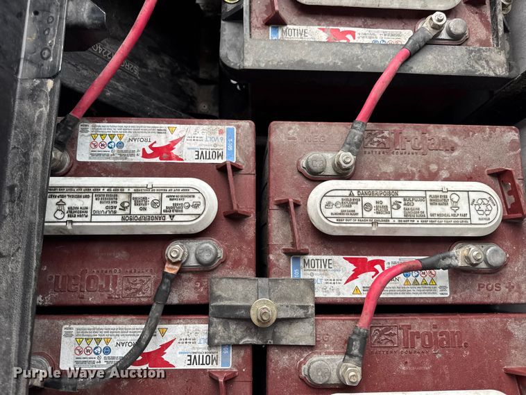 image for item EN0529 2016 Star EV golf cart