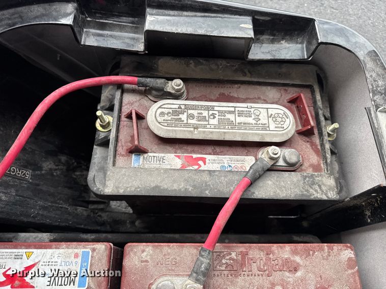 image for item EN0529 2016 Star EV golf cart