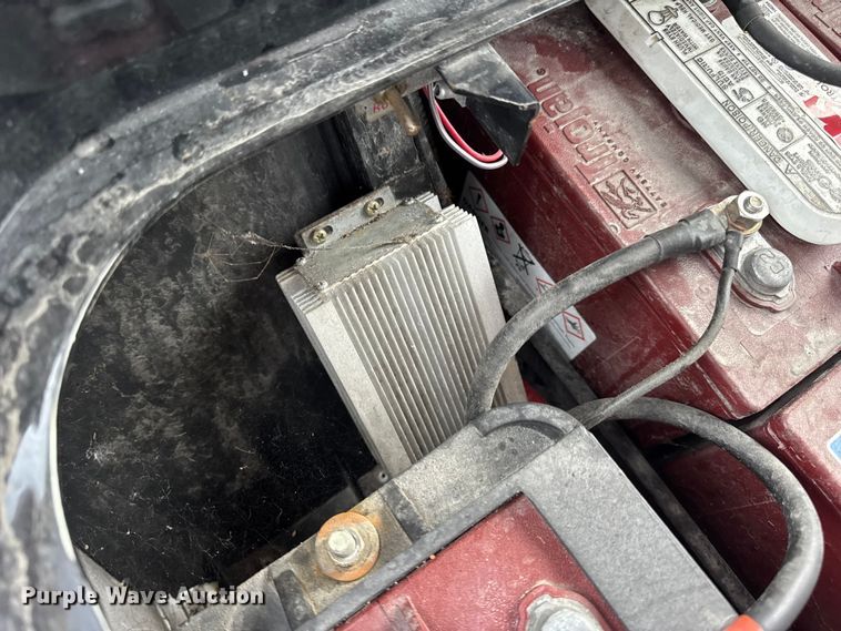 image for item EN0529 2016 Star EV golf cart