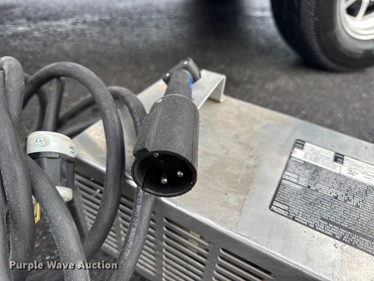 image for item EN0529 2016 Star EV golf cart