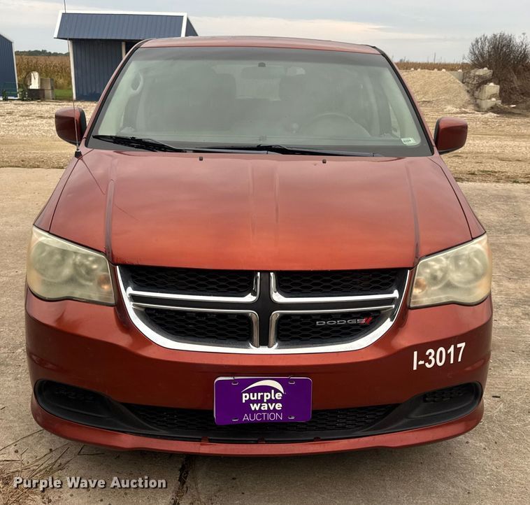 image for item EN0531 2012 Dodge Grand Caravan van