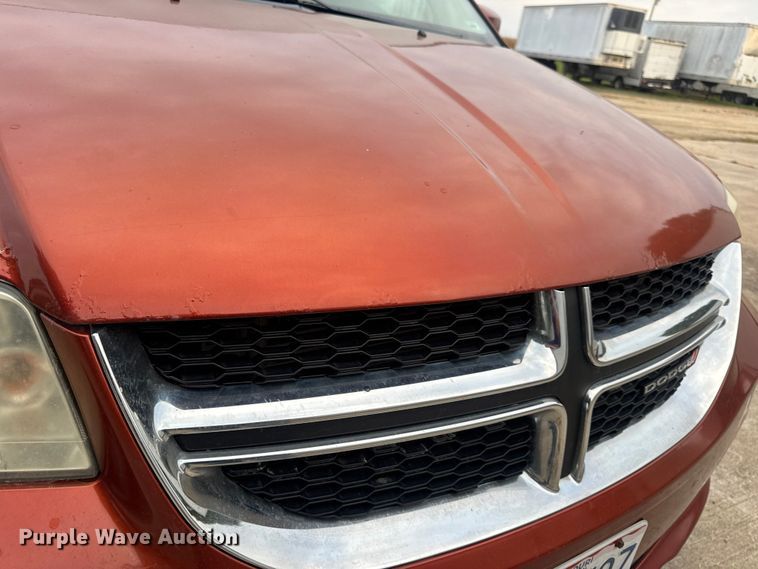 image for item EN0531 2012 Dodge Grand Caravan van