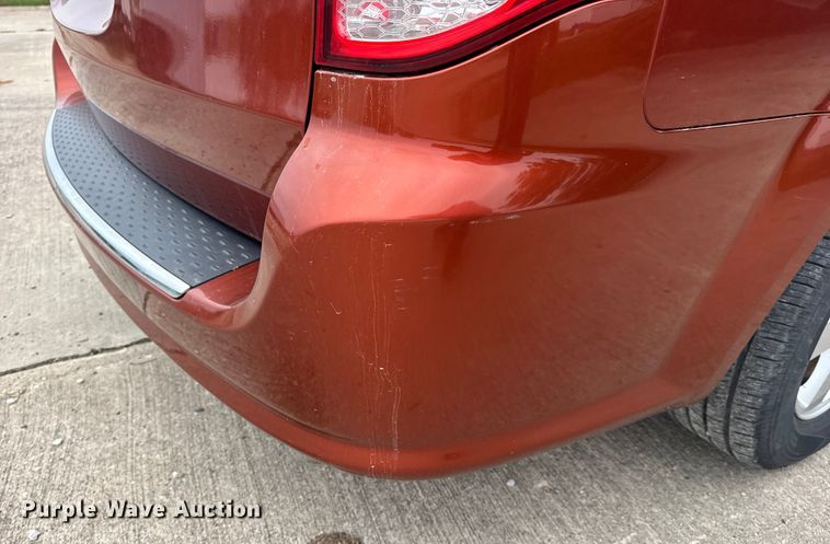 image for item EN0531 2012 Dodge Grand Caravan van