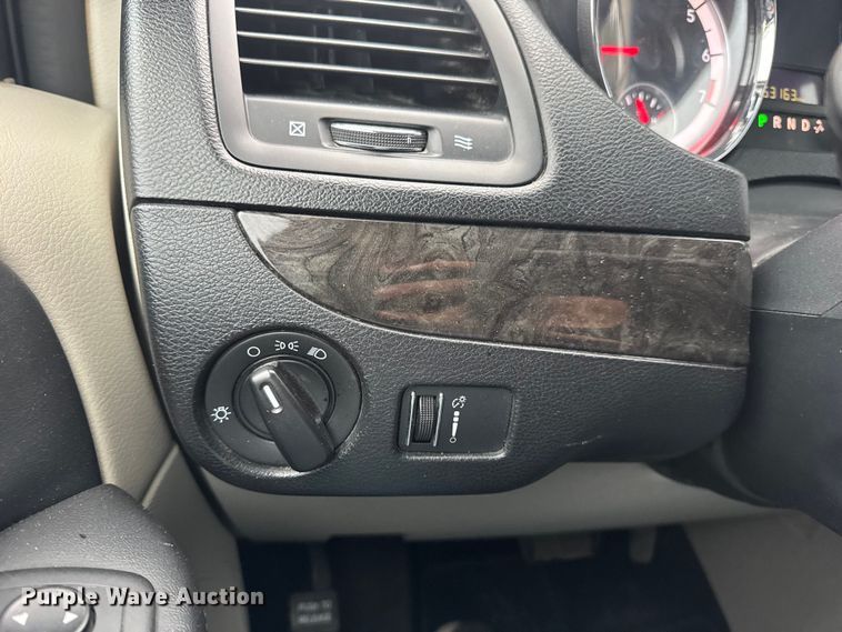 image for item EN0531 2012 Dodge Grand Caravan van