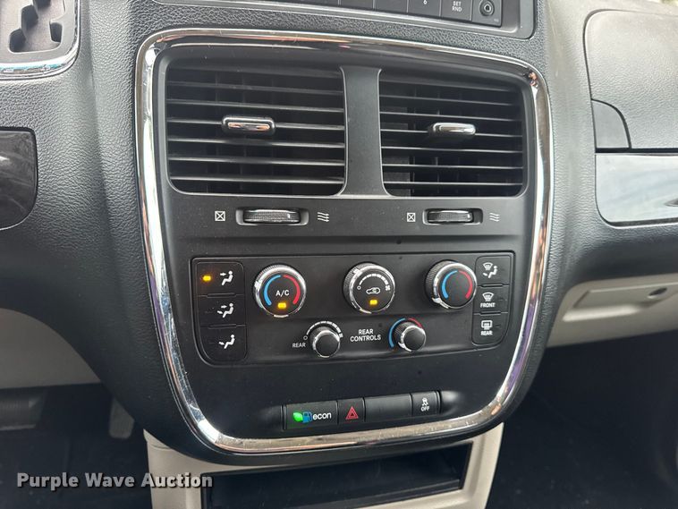 image for item EN0531 2012 Dodge Grand Caravan van