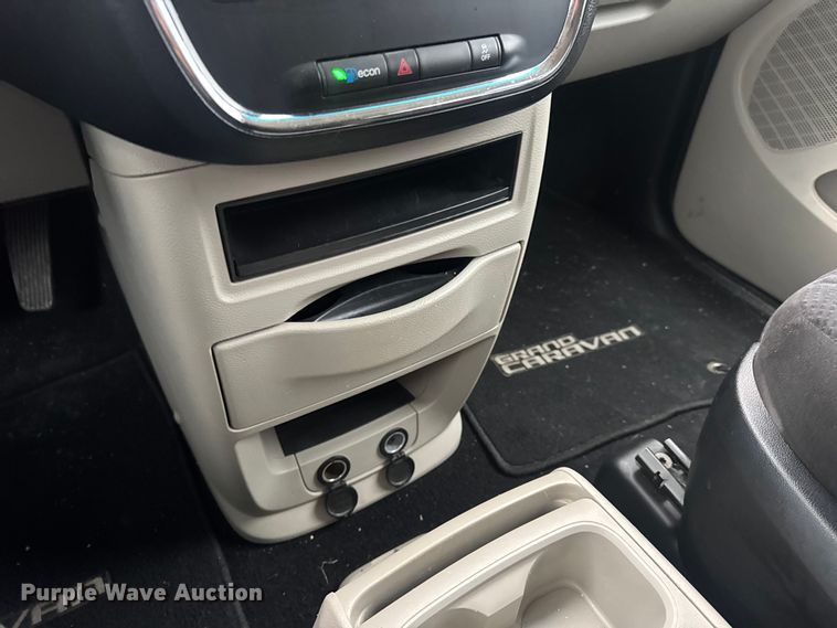 image for item EN0531 2012 Dodge Grand Caravan van