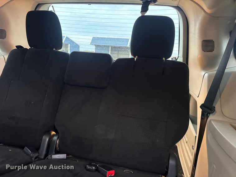 image for item EN0531 2012 Dodge Grand Caravan van