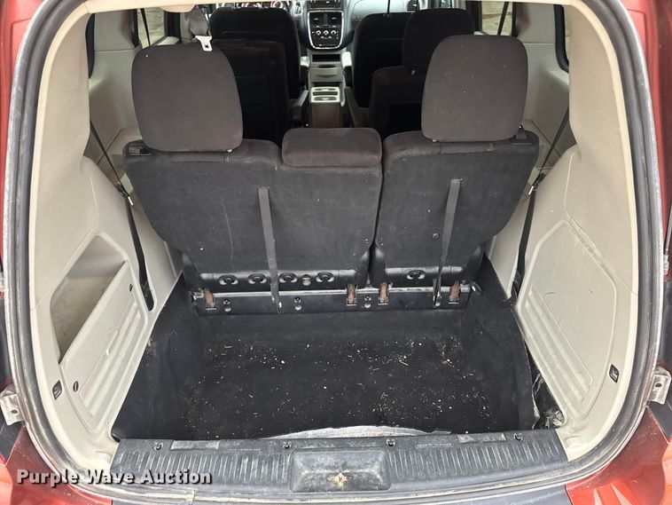 image for item EN0531 2012 Dodge Grand Caravan van