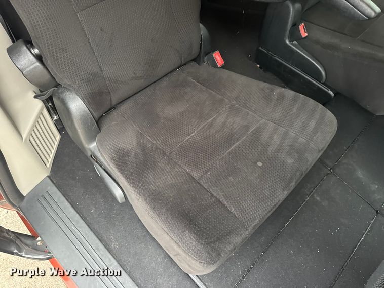 image for item EN0531 2012 Dodge Grand Caravan van