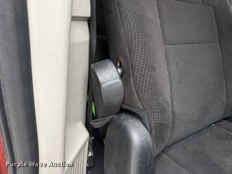 image for item EN0531 2012 Dodge Grand Caravan van