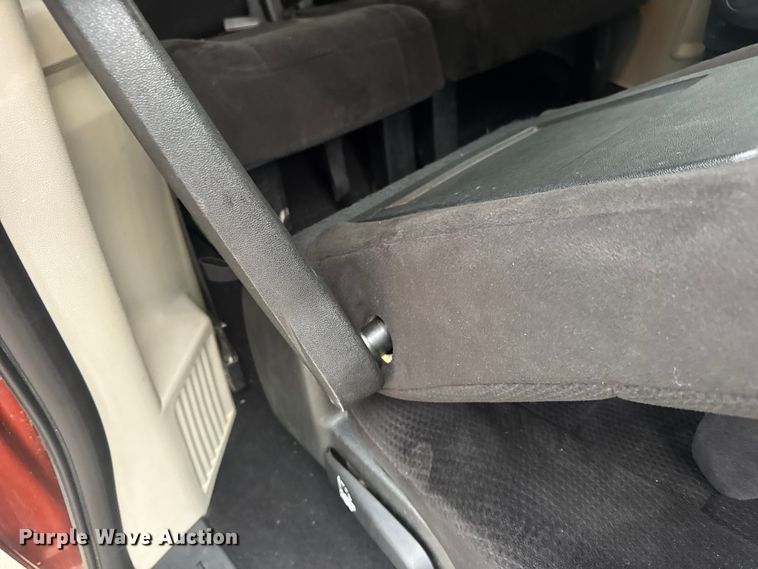 image for item EN0531 2012 Dodge Grand Caravan van