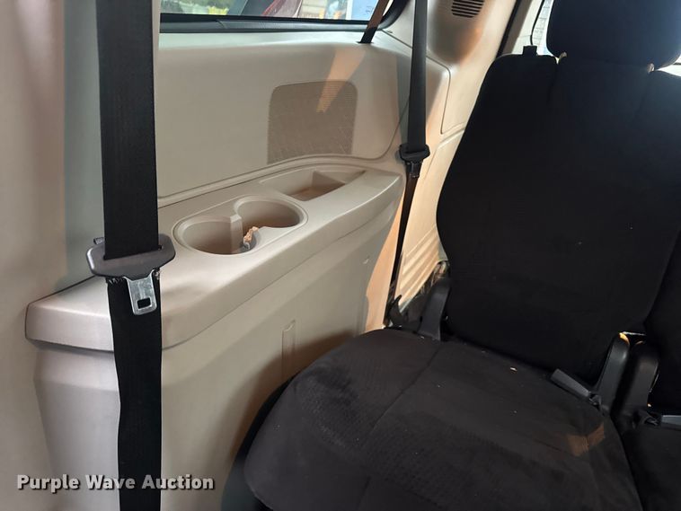 image for item EN0531 2012 Dodge Grand Caravan van