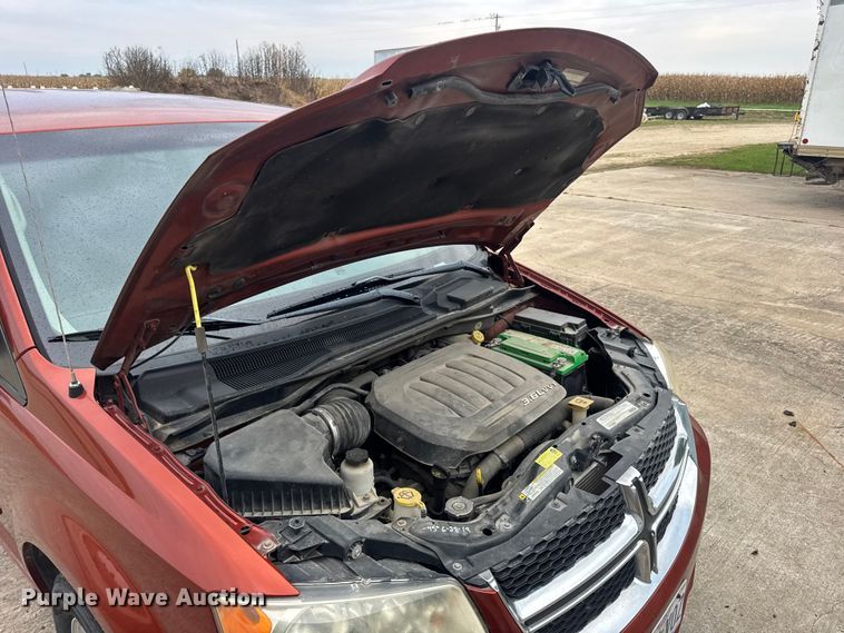 image for item EN0531 2012 Dodge Grand Caravan van