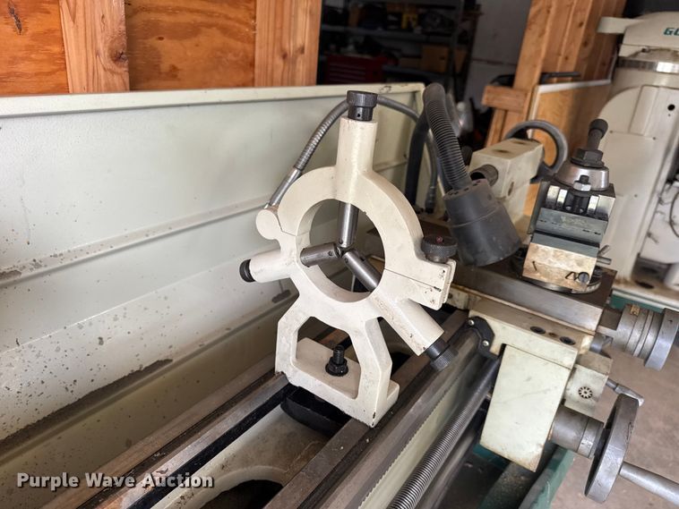 image for item EN0540 2018 Grizzly G0776 lathe