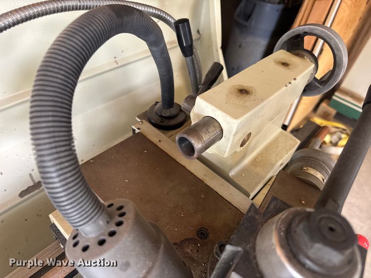 image for item EN0540 2018 Grizzly G0776 lathe