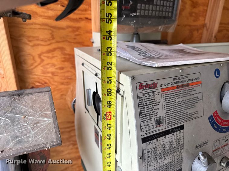 image for item EN0540 2018 Grizzly G0776 lathe