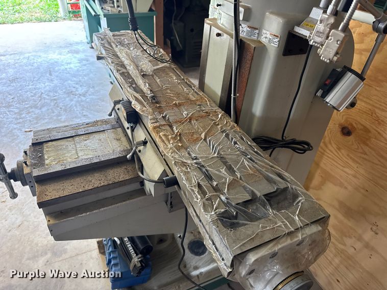 image for item EN0541 2019 Grizzly G0796 milling machine