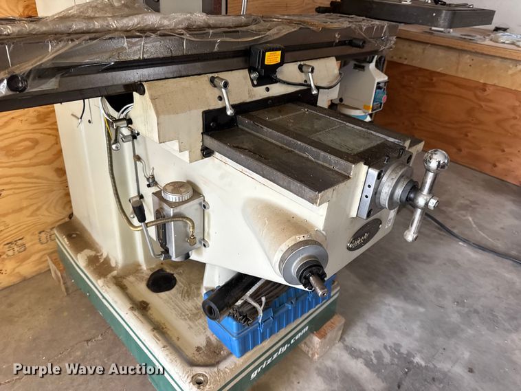 image for item EN0541 2019 Grizzly G0796 milling machine