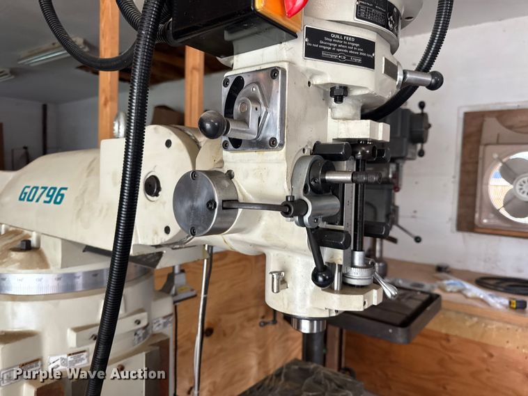 image for item EN0541 2019 Grizzly G0796 milling machine