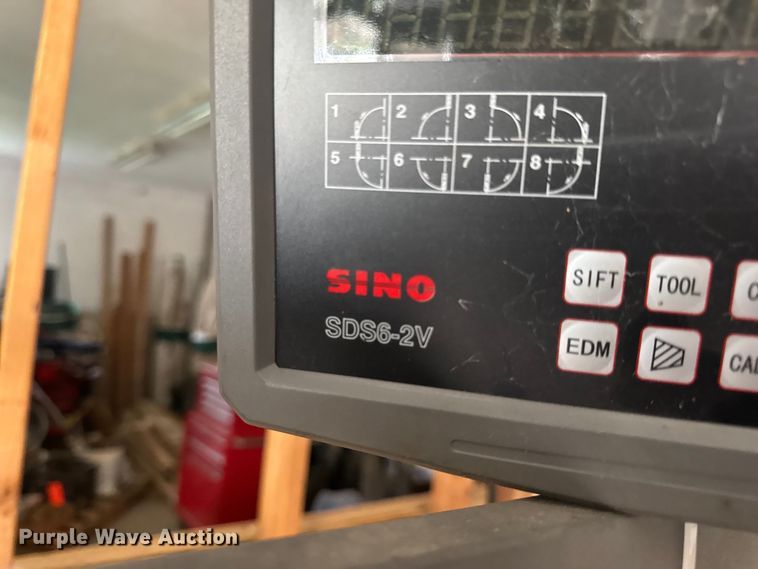 image for item EN0541 2019 Grizzly G0796 milling machine